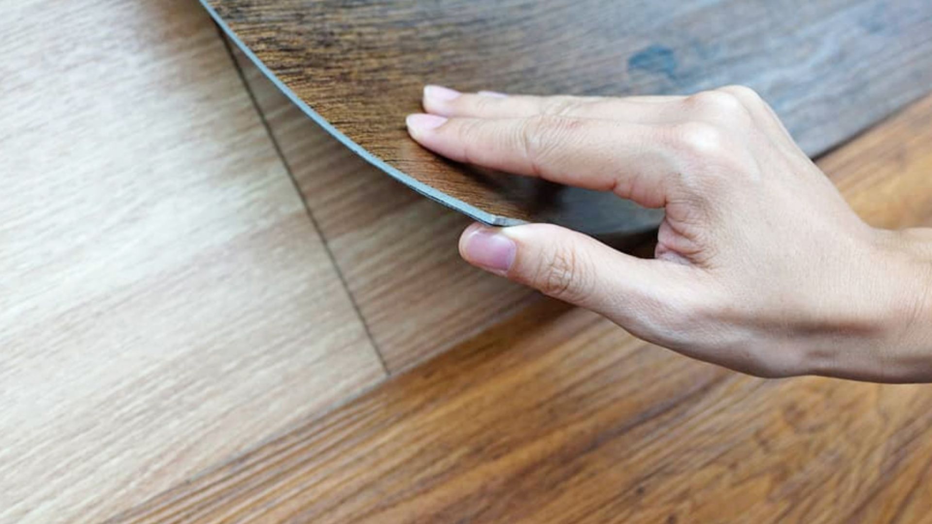 How to Maintain and Clean Vinyl Flooring in Dubai 